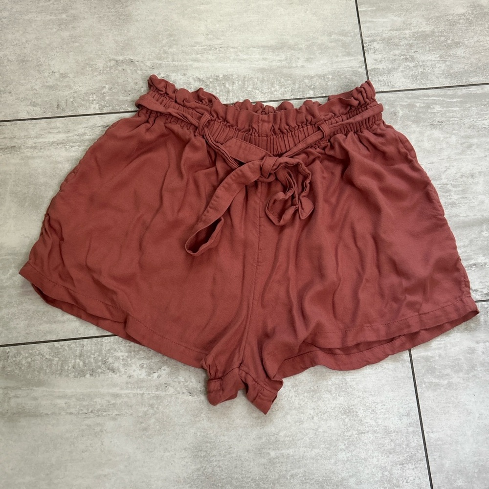 Hollister ultra high rise shorts size M brown